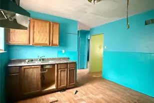 9604 Winkler Dr, Saint Louis, MO 63136 - Photo 8