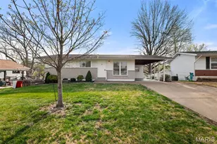 4512 Burncoate Dr, Oakville, MO 63129 - Photo 2