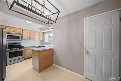 7305 Coronado Avenue, Saint Louis, MO 63116 - Photo 8