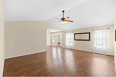 710 Phoenix Drive, O'Fallon, MO 63368 - Photo 4
