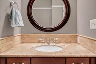 3016 Autumn Shores Dr, Maryland Heights, MO 63043 - Photo 4