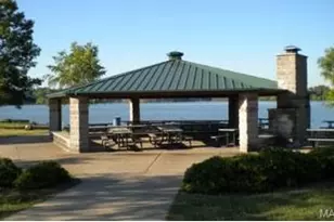 3016 Autumn Shores Dr, Maryland Heights, MO 63043 - Photo 48