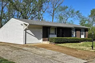 1915 Key West Dr, Arnold, MO 63010 - Photo 2