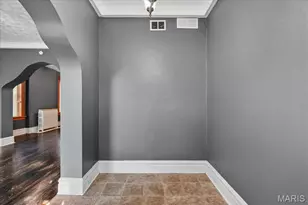 8215 Pennsylvania Ave, Saint Louis, MO 63111 - Photo 6