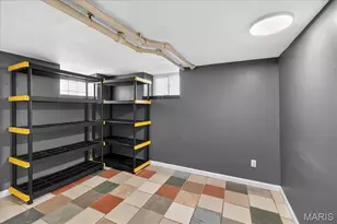 8215 Pennsylvania Ave, Saint Louis, MO 63111 - Photo 36