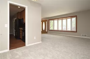 4961 Brookton Way, Saint Louis, MO 63128 - Photo 4