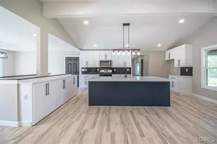 13123 Dartagnan Ct, Creve Coeur, MO 63141 - Photo 8