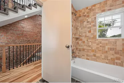 3706 Iowa Avenue, Saint Louis, MO 63118 - Photo 22