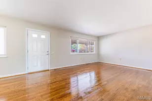 1665 Horseshoe Dr, Florissant, MO 63033 - Photo 2