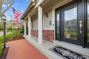 14318 Valley Meadow Ct E, Chesterfield, MO 63017 - Photo 4