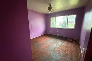 10027 Grosvenor Dr, Saint Louis, MO 63137 - Photo 8