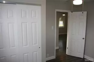 515 Kingston Dr, Saint Louis, MO 63125 - Photo 16