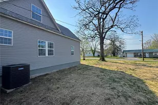 402 N Chestnut St, Richland, MO 65556 - Photo 40