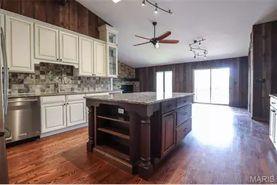 10 Kings Pond Road, Glendale, MO 63122 - Photo 16