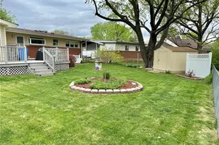 1330 Spring Valley Dr, Florissant, MO 63033 - Photo 30