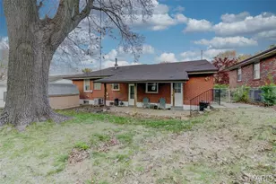 9235 Filibert Dr, Saint Louis, MO 63137 - Photo 26