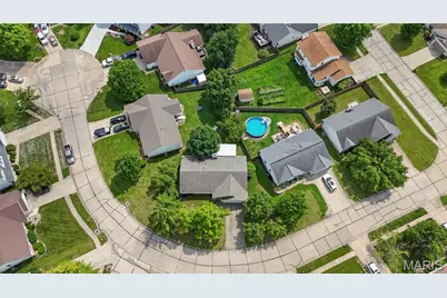 8 Knoll Ridge Court, O'Fallon, MO 63368 - Photo 2
