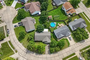 8 Knoll Ridge Ct, O'Fallon, MO 63368 - Photo 2