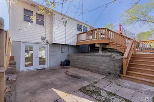 2402 Wesglen Estates Dr, Maryland Heights, MO 63043 - Photo 32