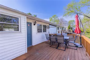 2402 Wesglen Estates Dr, Maryland Heights, MO 63043 - Photo 14