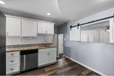 526 Lynn Haven Lane, Hazelwood, MO 63042 - Photo 6