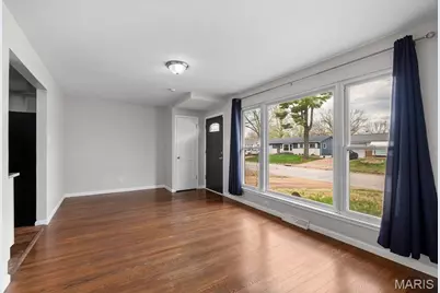 526 Lynn Haven Lane, Hazelwood, MO 63042 - Photo 2