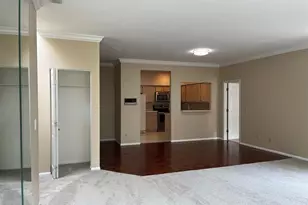 10942 Vauxhall Dr, Creve Coeur, MO 63146 - Photo 8