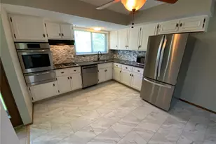 12806 Willowyck Dr, Unincorporated, MO 63146 - Photo 6