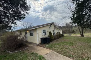 4386 Jarvis Rd, Hillsboro, MO 63050 - Photo 2