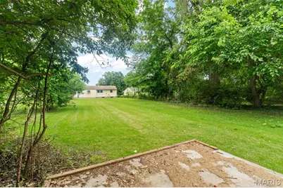 165 S Saint Jacques Street, Florissant, MO 63031 - Photo 22