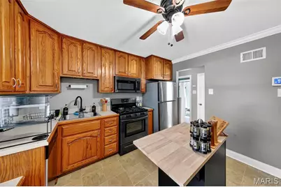 265 Monterey Drive, Florissant, MO 63031 - Photo 12