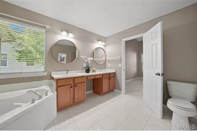 4201 Broken Rock Drive, Wentzville, MO 63385 - Photo 18
