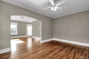 5027 Chippewa St, Saint Louis, MO 63109 - Photo 4