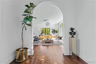 24 Oakleigh Ln, Ladue, MO 63124 - Photo 62