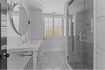 24 Oakleigh Lane, Ladue, MO 63124 - Photo 58