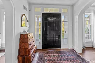 24 Oakleigh Ln, Ladue, MO 63124 - Photo 4