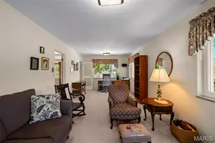 10131 Glenfield Terrace, Saint Louis, MO 63126 - Photo 14