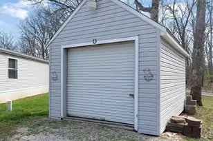 177 Pinnacle Lake Rd, New Florence, MO 63363 - Photo 6