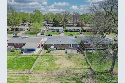 335 Gerald Avenue, Florissant, MO 63031 - Photo 30