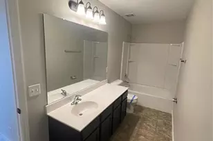 122 Shire, Lake Saint Louis, MO 63367 - Photo 6