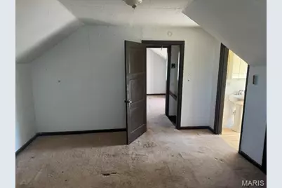 8732 Shirley Avenue, Saint Louis, MO 63121 - Photo 8