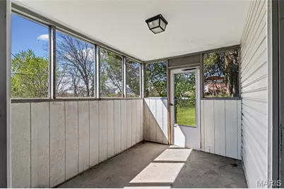 914 Highmont Drive, Ferguson, MO 63135 - Photo 24