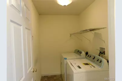 219 Hawksbury Pl, O'Fallon, MO 63368 - Photo 8