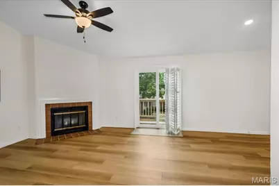 9121 N Swan Circle, Brentwood, MO 63144 - Photo 6