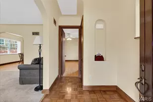 6601 Lindenwood Pl, Saint Louis, MO 63109 - Photo 8