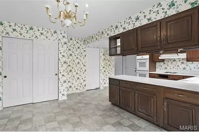 1917 Dovercliff Court, Chesterfield, MO 63017 - Photo 12