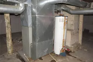 415 E Water St, Wellsville, MO 63384 - Photo 10