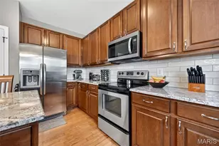 42 Riverdell Ct, Wentzville, MO 63385 - Photo 12