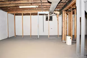 8220 Page Ave, Saint Louis, MO 63130 - Photo 18