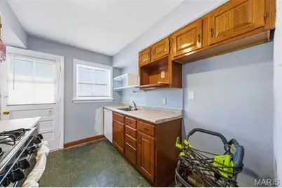 3057 Arlmont Drive, Bel-Nor, MO 63121 - Photo 12